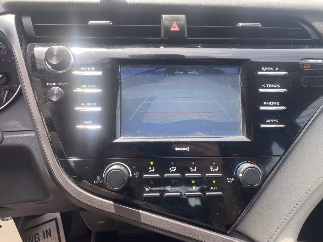 2020 Toyota Camry - 4T1C11AK7LU362951 - Image #18